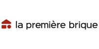 LA PREMIÈRE BRIQUE