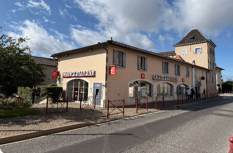 Bricks.co - Ensemble Immobilier Jassans-Riottier - 30/10/2025